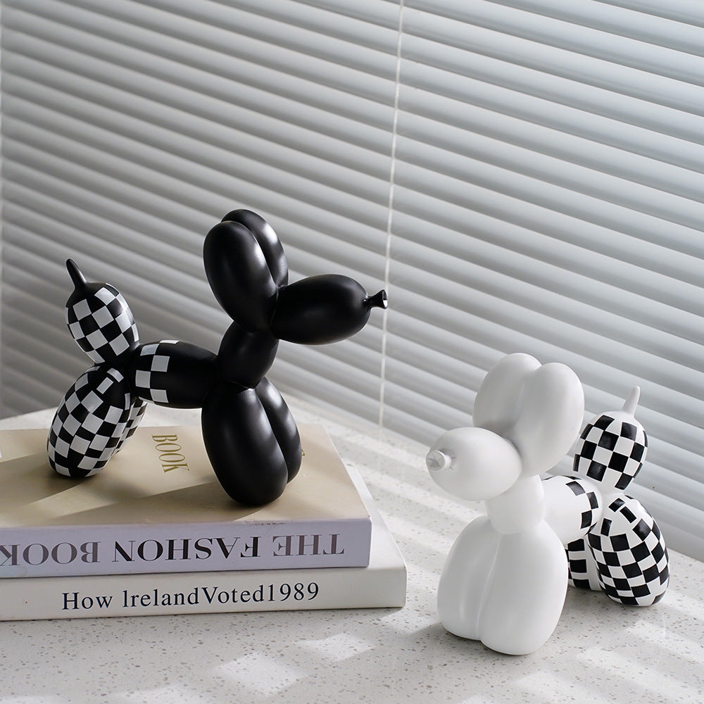 Black And White Plaid Balloon Dog Resin Ornament for Living Room Decor